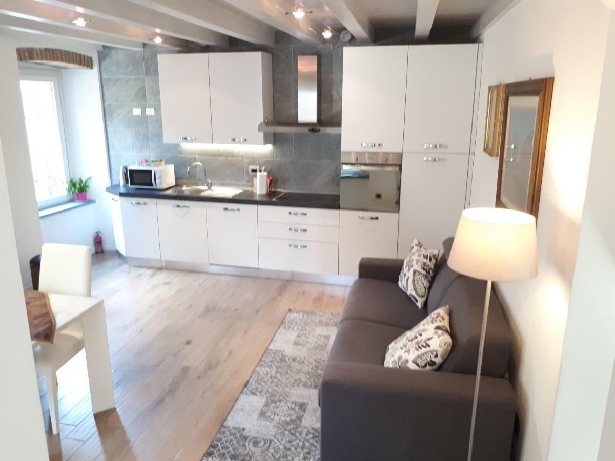 Residenza Borgo Antico Apartment Monte Isola Bagian luar foto
